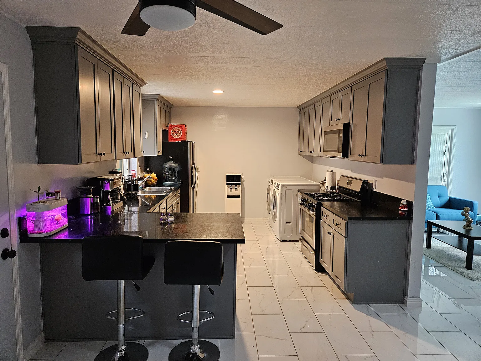 3 bed, 1086 sqft, $1,200 — Photo 2