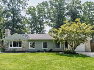 6348 Highland Rd, Highland Heights, OH 44143