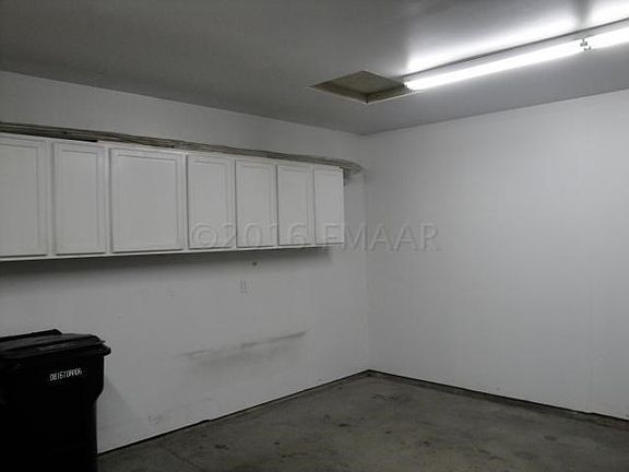 garage cabinets