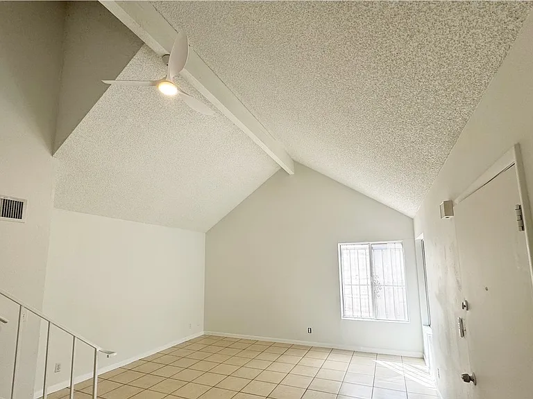 4461 Buena Vista Dr — Photo 3