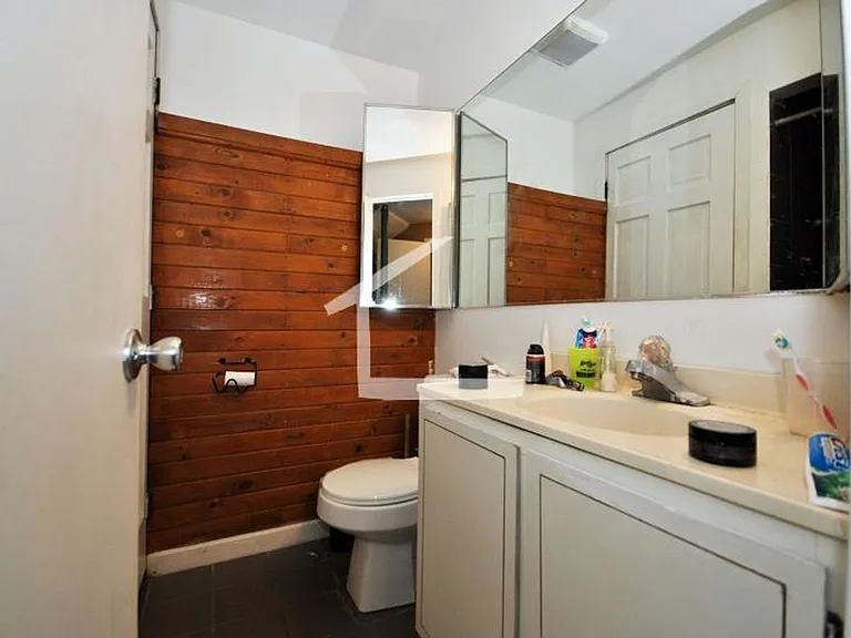 127 Glenville Ave #1A — Photo 3