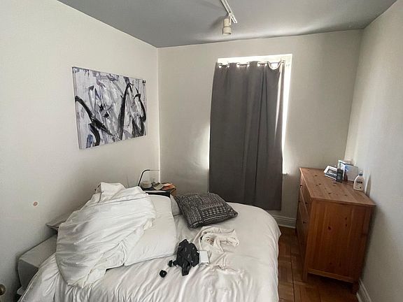3rd image of 324 S Highland Ave APT 3