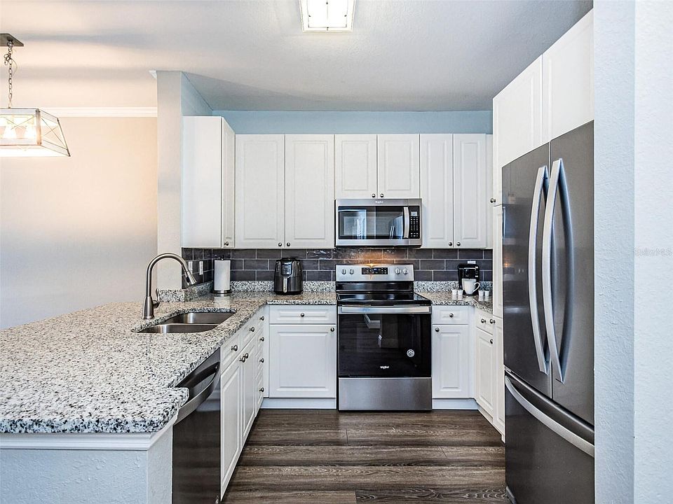 1st image of 4221 W Spruce St APT 2318