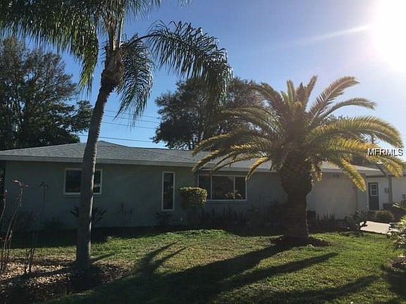 3rd image of 638 Michigan Dr S