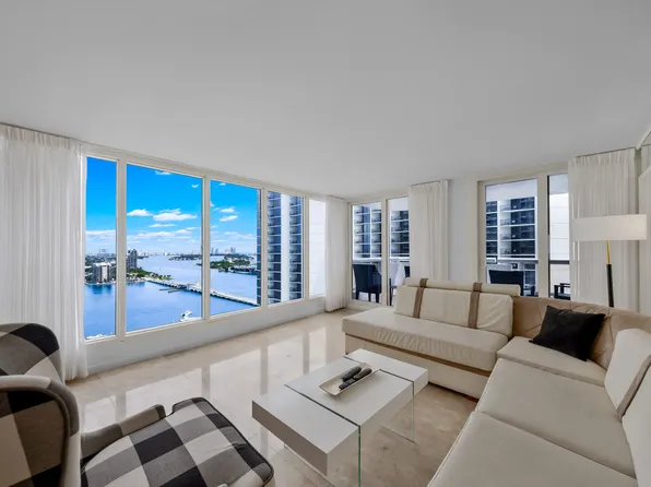 1717 N Bayshore Dr, Miami, FL