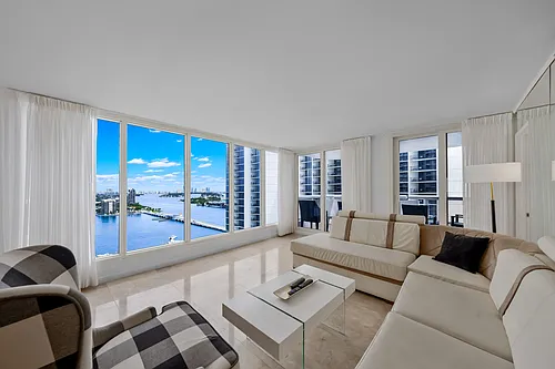 1717 N Bayshore Dr #27-ID1054123P Photo 1