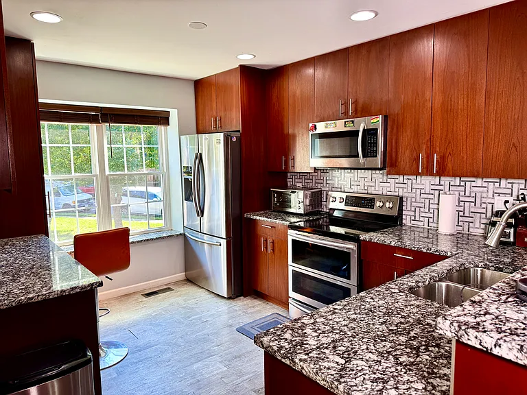 5203 Harbor Court Dr — Photo 5