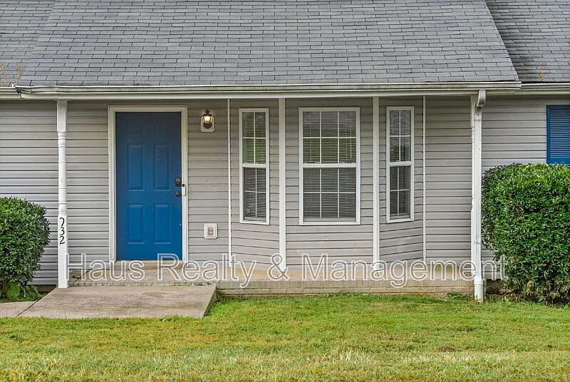 3 bed, 2.0 bath, 2164 sqft, $1,800 — Photo 4