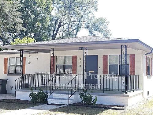 913 W Hernandez St Photo 1