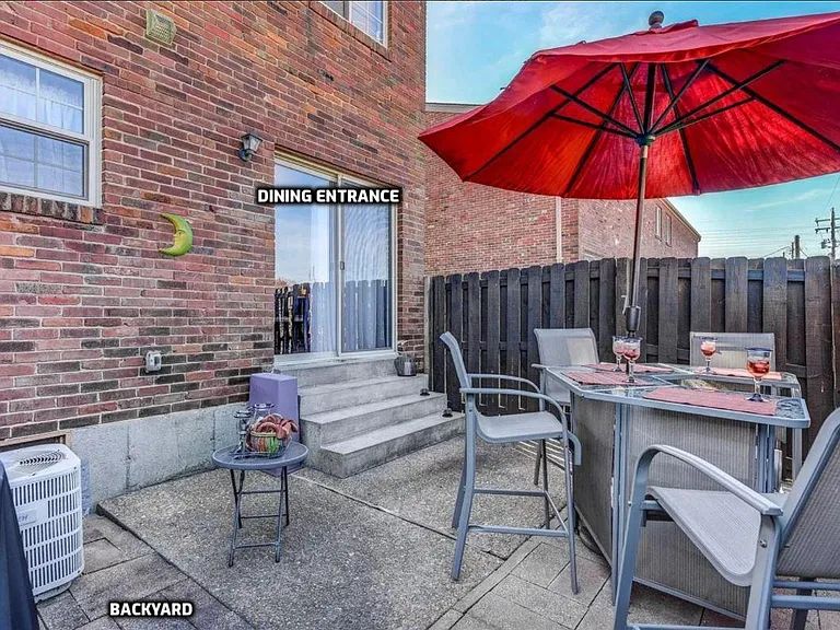 1210 Clarkson Ct #1210 — Photo 22