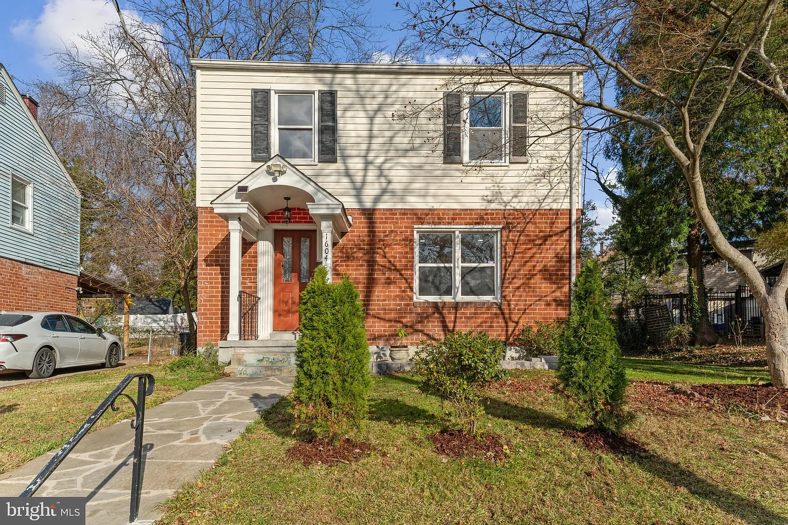 1604 Amherst Rd photo 1