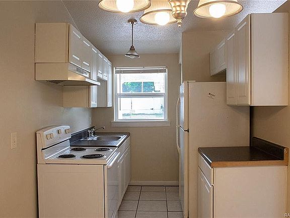 2nd image of 22 N Sheltering Oaks Dr Floor 3445