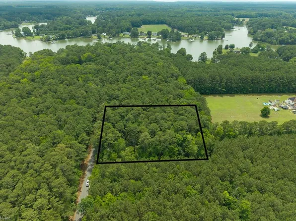 2 Yacht Club Rd, Hudgins, VA 23076