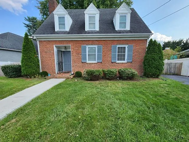 838 Jefferson Ave