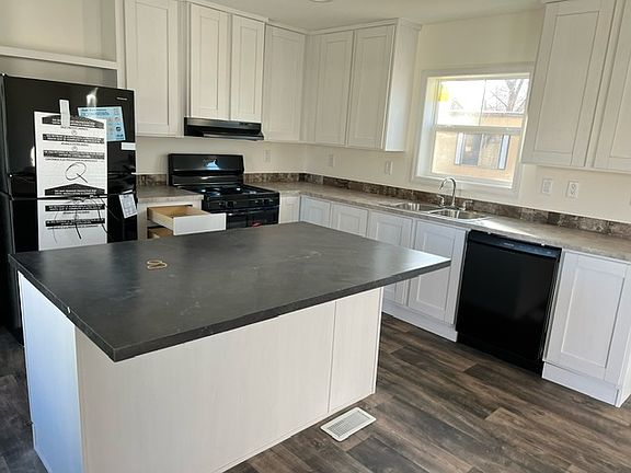 5th image of 61 Charlotte St