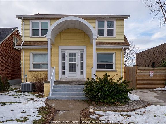 2nd image of 823 Villaire Ave #821