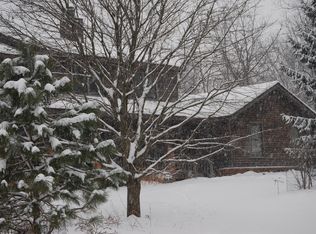 800 E Snell Rd, Rochester, MI 48306