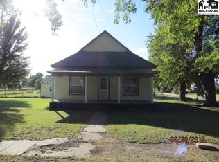611 Thomas St, Preston, KS 67583