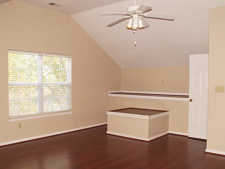 1221 Clearwater Ln — Photo 47