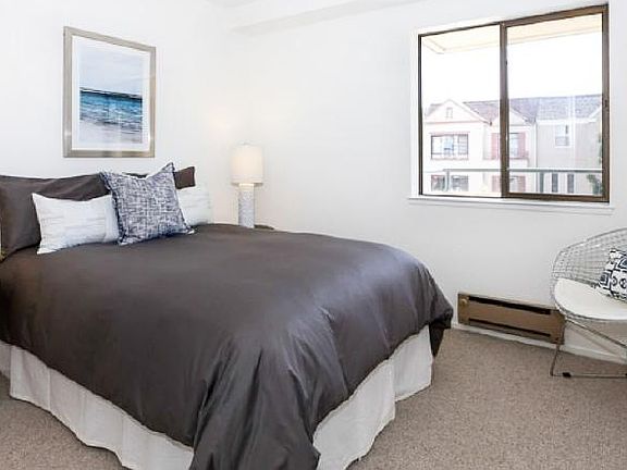 5th image of 360 Guerrero St APT 202