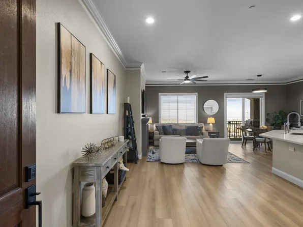 21928 Cortina Pl, Chatsworth, CA 91311