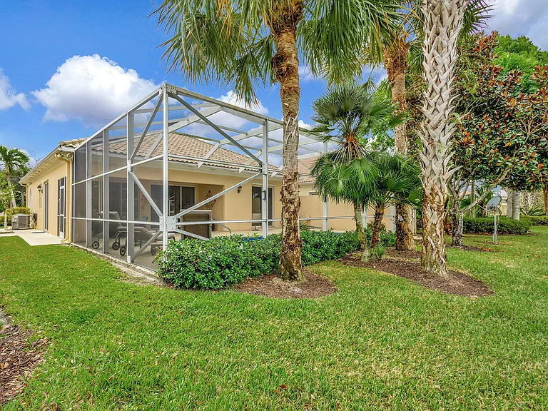 8241 Tobago Ln — Photo 34