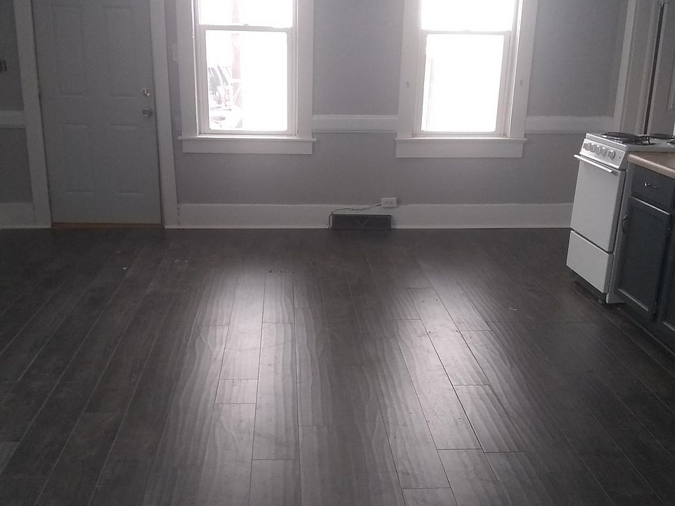 1st image of 605 Superior Ave APT 3
