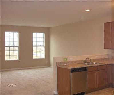 4th image of LOT 11512 2r E Vermont Ct #50