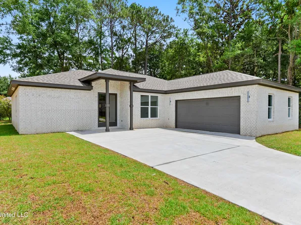 1810 Bonsecur Cv, Gautier, MS 39553
