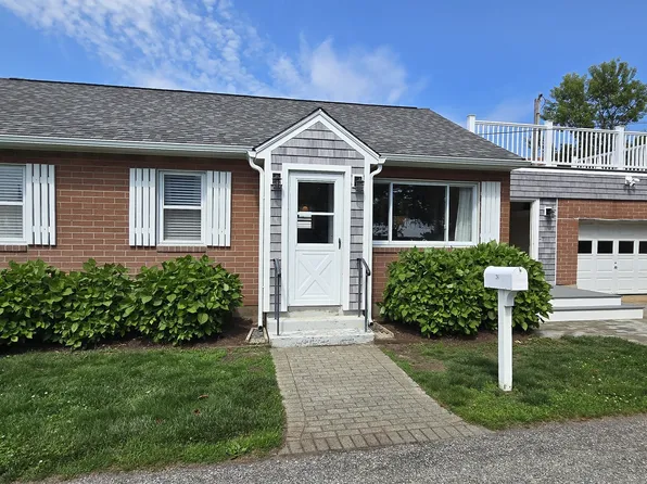 24 West Shore Drive, Old Saybrook, CT 06475