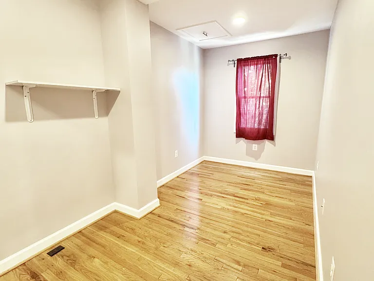 408 Delafield Pl NW — Photo 14