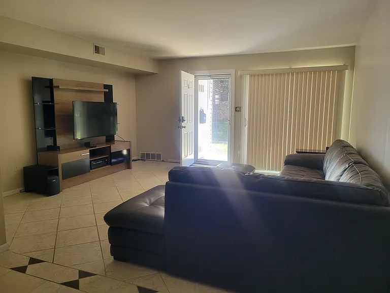 2902 State Hill Rd #G-3 — Photo 4