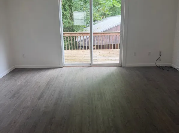 19A East Ave #B, Tarentum, PA 15084