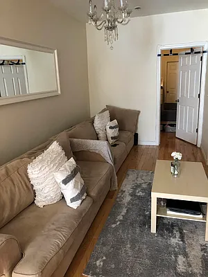 Rented by Capri Jet Realty Corp | media 11