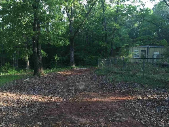 140 E Rivers Rd, Williamson, GA 30224