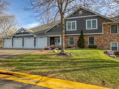 6890 Langford Dr, Edina, MN, 55436