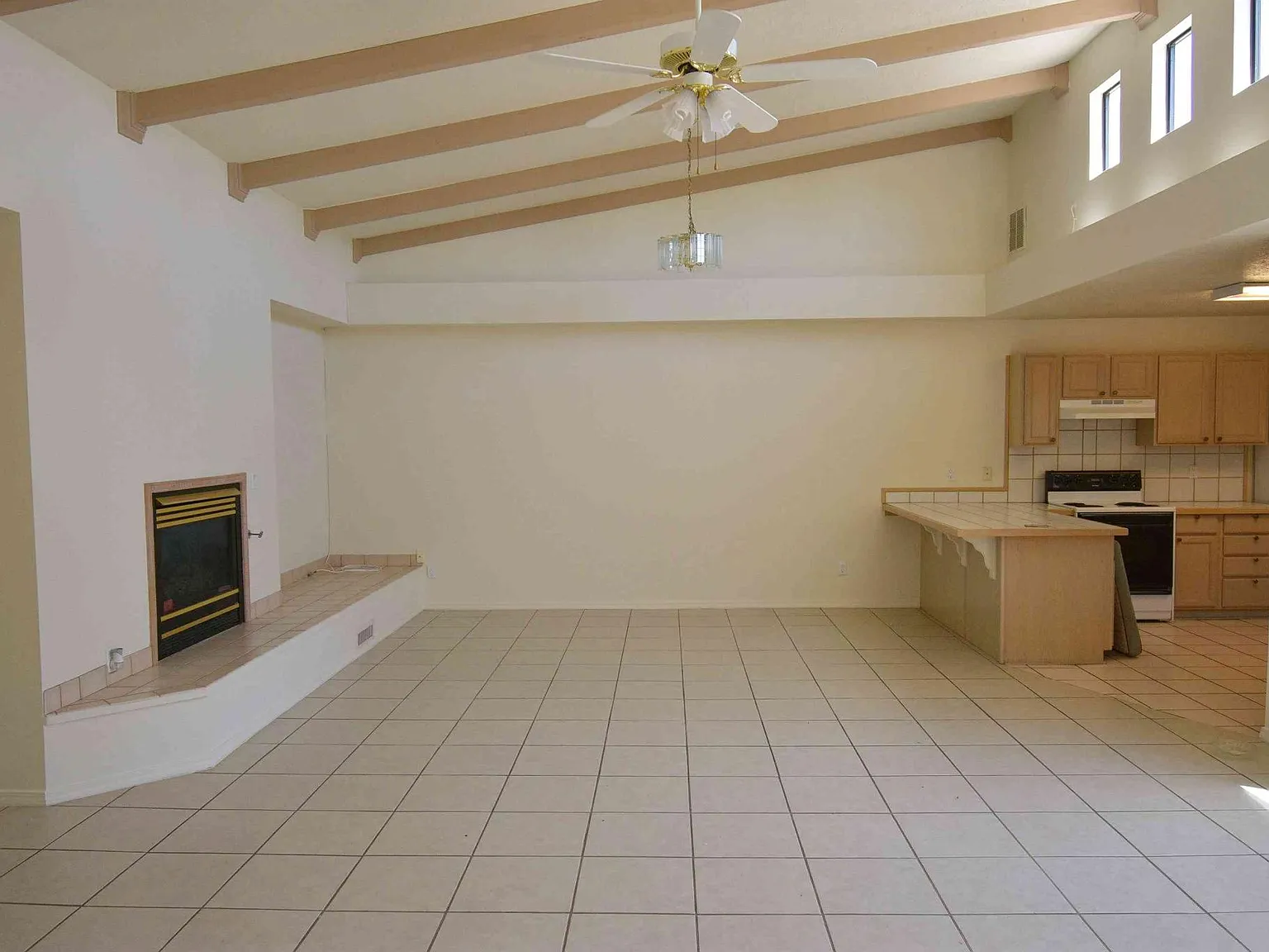 12001 Calle Zagal NE — Photo 4
