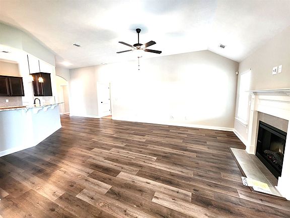 3rd image of 3474 Stockport Dr