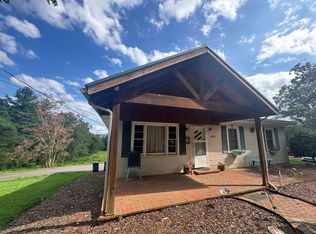 2697 Spears Rd, Lenoir, NC 28645