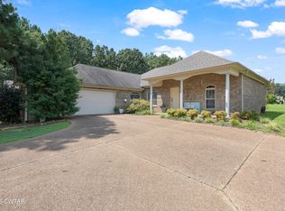162 Union Fort Dr, Jackson, TN 38305