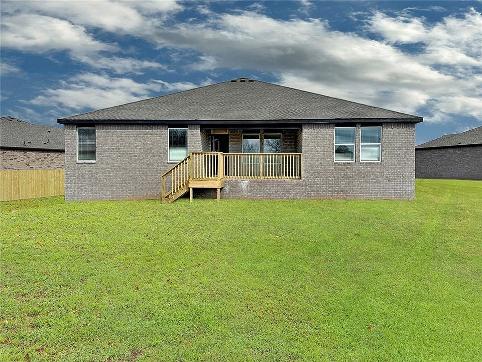 2nd image of 1042 Vista Ave