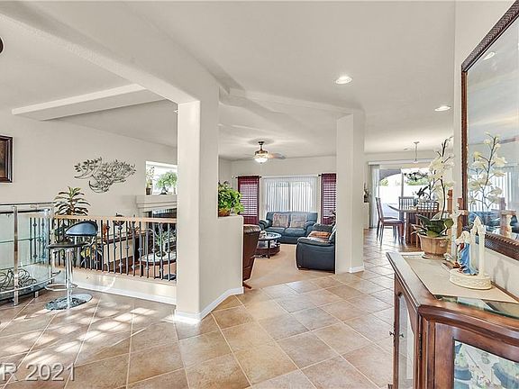 3rd image of 10592 Salmon Leap St