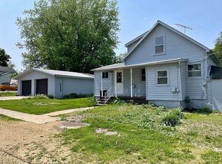 113 Clark St, Warren, IL 61087