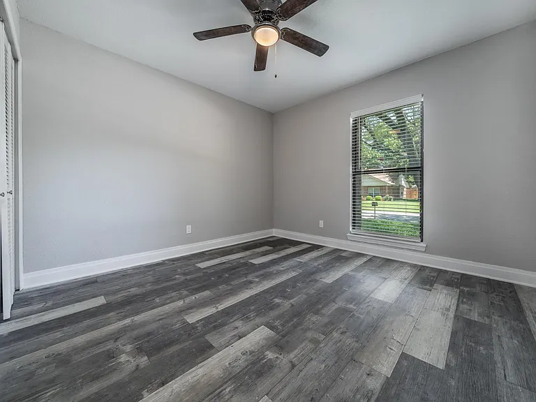 3505 Creststone Dr — Photo 9