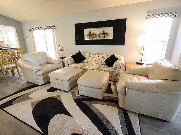 4th image of 832 Harrington Lake Ln #54
