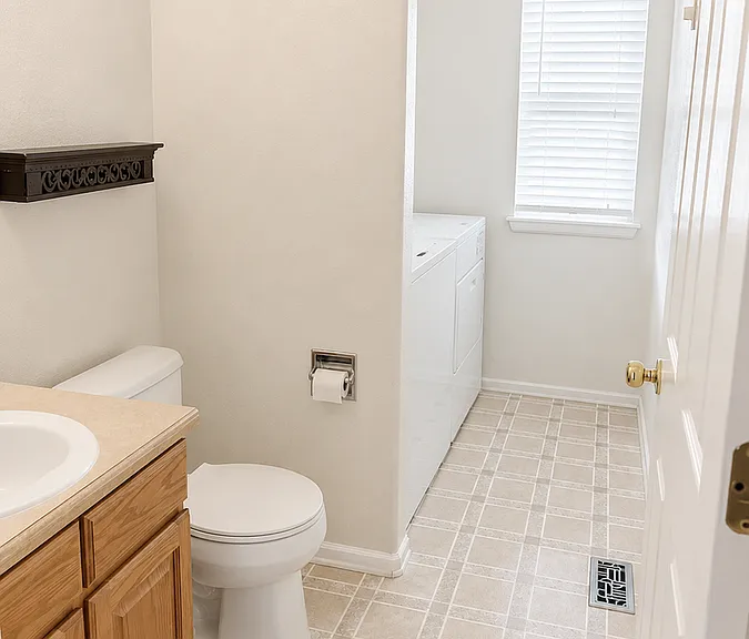 1071 Thornbury Pl — Photo 3
