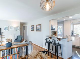 965 Della Dr, Lexington, KY 40504