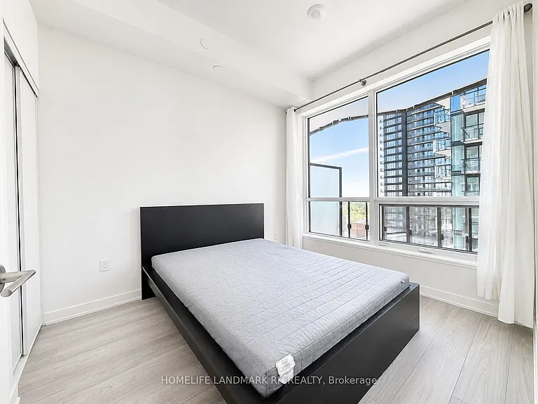 120 Broadway Ave #LPH06 — Photo 8