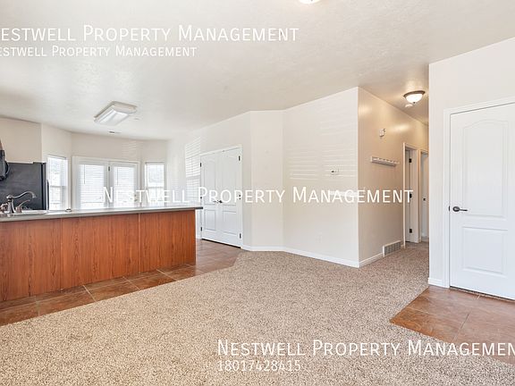 5th image of 13528 S Venicia Way Unit 3