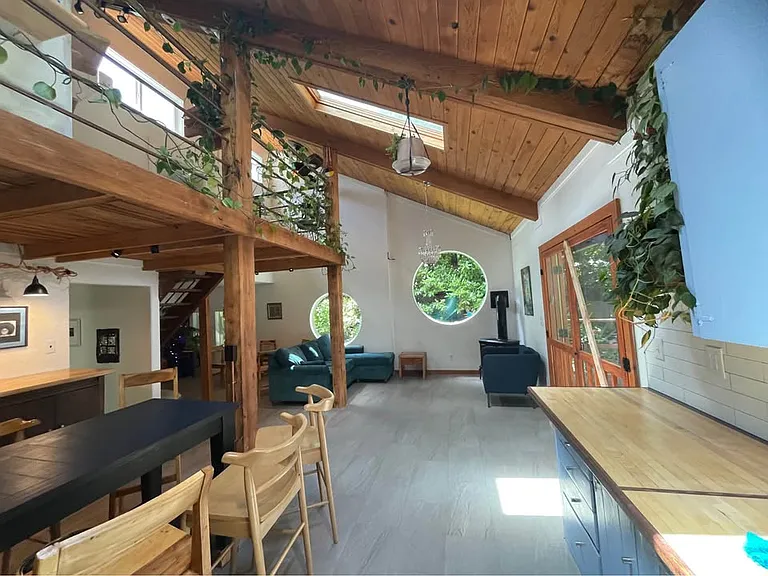 10190 SE 37th Ave — Photo 18